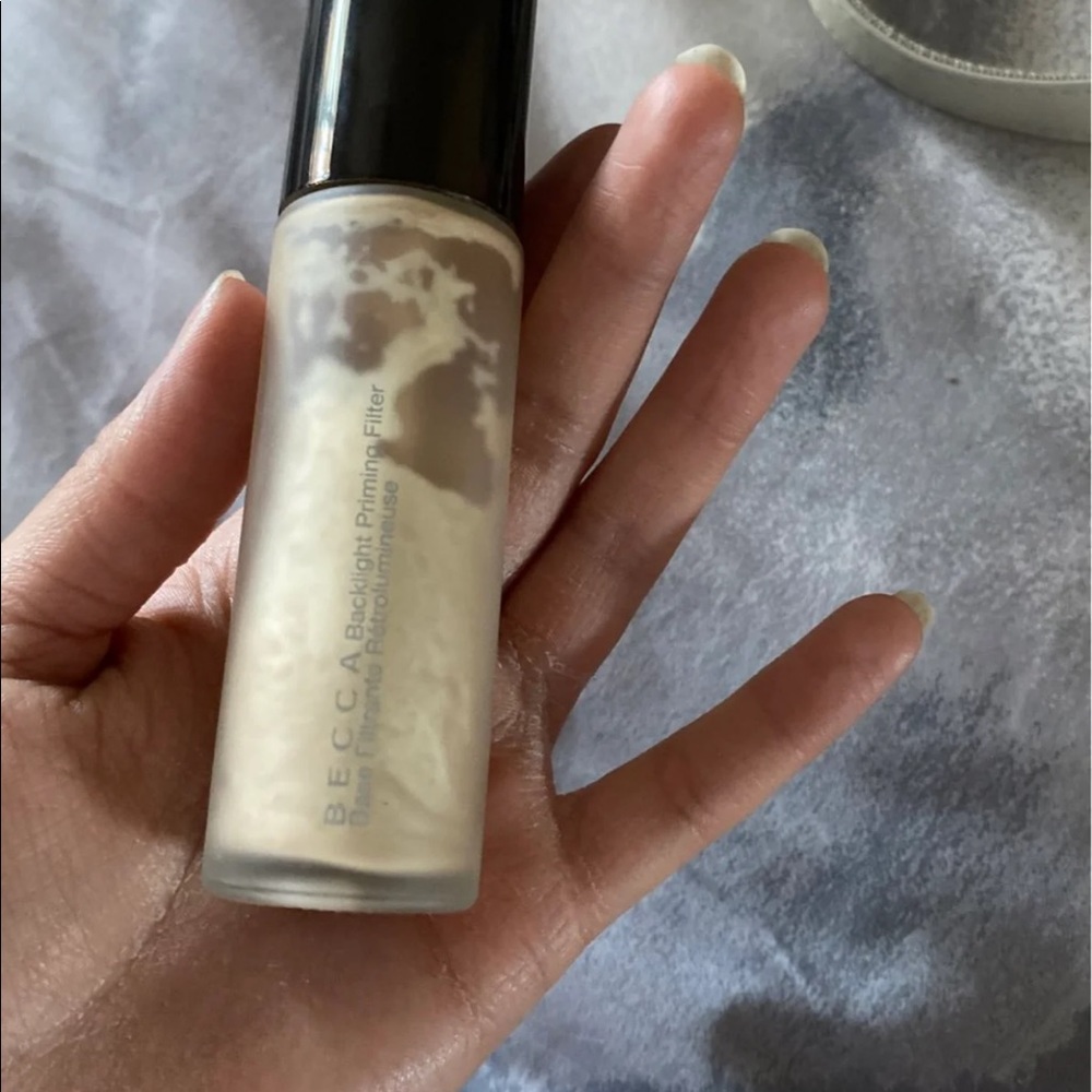 Becca backlight Primer